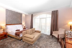 Deluxe Double Room room in Colosseum Hotel