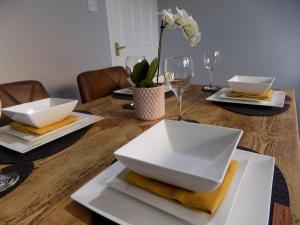 Modern 3 Bed - Lincoln - Parking
