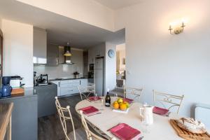 Maisons de vacances Villa Bollaccia - Vue mer avec piscine : photos des chambres