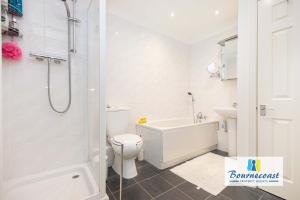 HERBERT COTTAGE by BOURNECOAST - A Charming "Cottage Style" Maisonette with a Courtyard and WIFI - FM9583