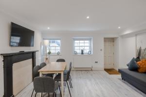 Park view Baker Street Marylebone Apartments