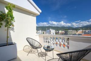 Balcony Luxury Apartment Kalamata