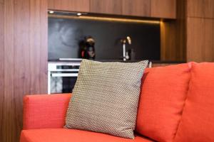 GuestReady - Grit & Glam