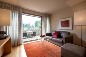 Deluxe Suite with Spa Bath