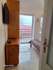 Apartament z basenem do 8 miejsc noclegowych