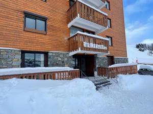 Appartement rénové 2 pièces pour 6 personnes à 50m des pistes, calme, balcon vue Mont Blanc - FR-1-181-2554