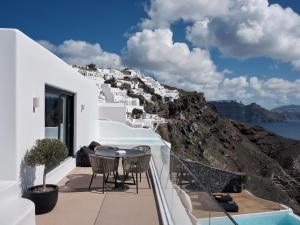 Olvos Luxury Suites