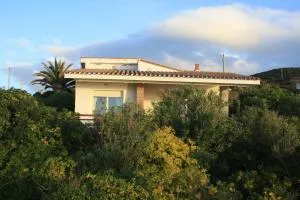 a vacation that becomes a dream - Pardu Atzei