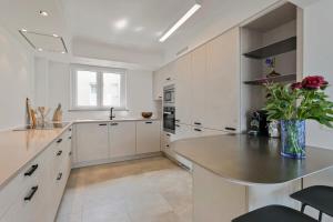 Huswell - Panoramic seaview apartment in t Zoute