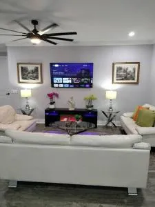 Villa White Rock in Tampa - تمبل تراس