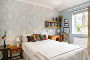 Cosy Bliss Lodge 5 min walk to Chipping Norton - Pass the Keys