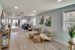 Bayfront Maryland Retreat with Deck, Near Beaches!