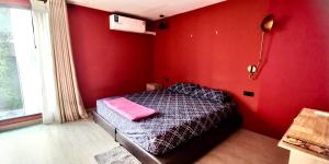 Hash Apartment with unique chill design at Silom Soi 3