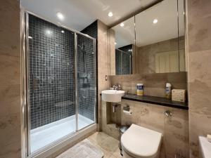 Waterside Apartment 101 by Island Villas