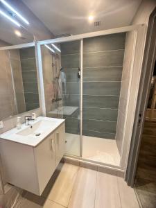 Hotel Les Palmiers En Camargue