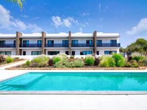 Bonjour House - Sea View & Pool and Garden & BBQ