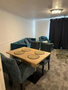 Lovely Two Bedroom Flat - Thamesmead