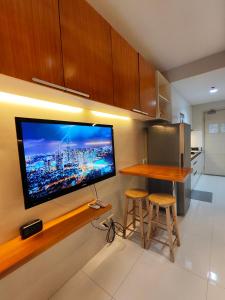 Sea Residences 5mins walk to SM MoA, Arena, SMX, 55" GoogleTV