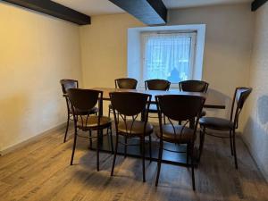 Große Monteurwohnung - 7 Personen - KÜCHE WIFI TV