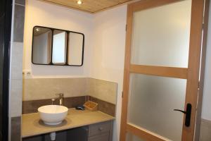 Maisons de vacances Gite de la falaise : photos des chambres