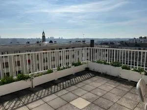 Studio à proximité immédiate des transports avec une terrasse - 卡尚