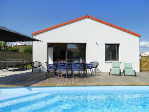 Maisons de vacances BARBARA - Maison pour 6 pers & sa piscine chauffee : photos des chambres