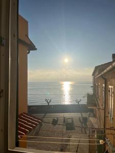 Le finestre sul mare