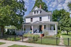 1915 Historic Cambridge Property with Fire Pit! - إيستون