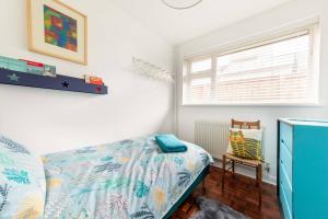 Six by the Sea