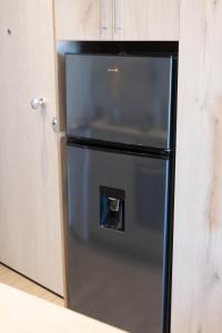 Zeusplace G7 Studio Neoi Poroi