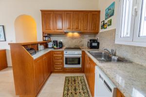 3BDR Sunny Apartment, Corfu Town