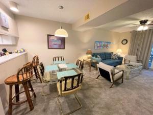 Compass Point 103