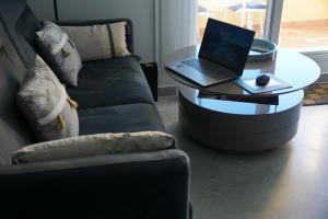 Charme méditerranée vue mer piscine terrasse clim parking gratuit