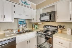 Myrtle Beach Vacation Rental - Walk to the Ocean!