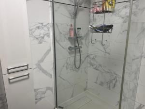 Appartements La roseraie : photos des chambres