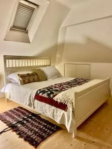 Pluto House - Greatstone