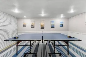 C Street Charm - Mica