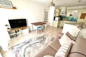 JUAN LES PINS - TOWN CENTER - 4 people