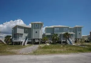 Barton's Beach House-350 S Breakers - Fort Morgan