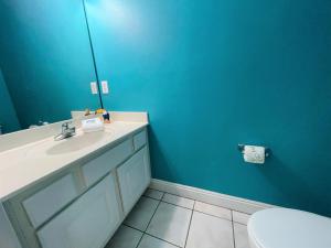 Bartons Beach House-350 S Breakers