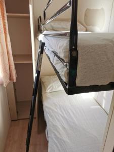 Campings Mobil home 6 personnes climatise . : photos des chambres