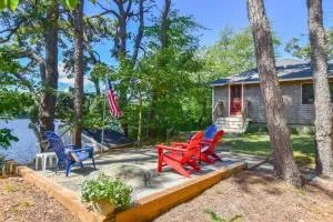 10 ft from Crystal Lake New renovation - Namskaket