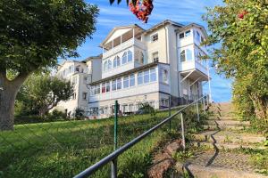 Ferienhaus Villa Katharina - Romantikappartements mit Meerblick Sassnitz Deutschland