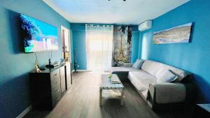 studio city center beach side free paddle beautiful terrace