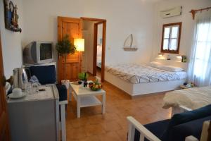 Anofli Suites Skopelos Greece