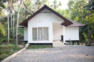 Secluded Forest Escape, Peechi - Kollengode