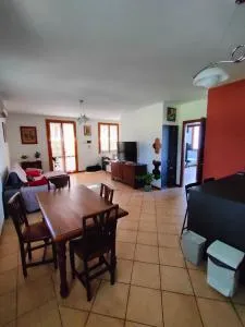 Porzione di villa nel verde - Codemondo