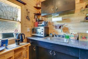 ‘Eagle’s Nest’ Studio in Rising Fawn: Creek Access