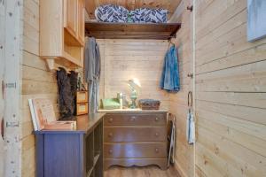 ‘Eagle’s Nest’ Studio in Rising Fawn: Creek Access
