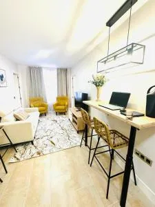 Apartamentos Puente Romano Suites - 卡拉蒙特